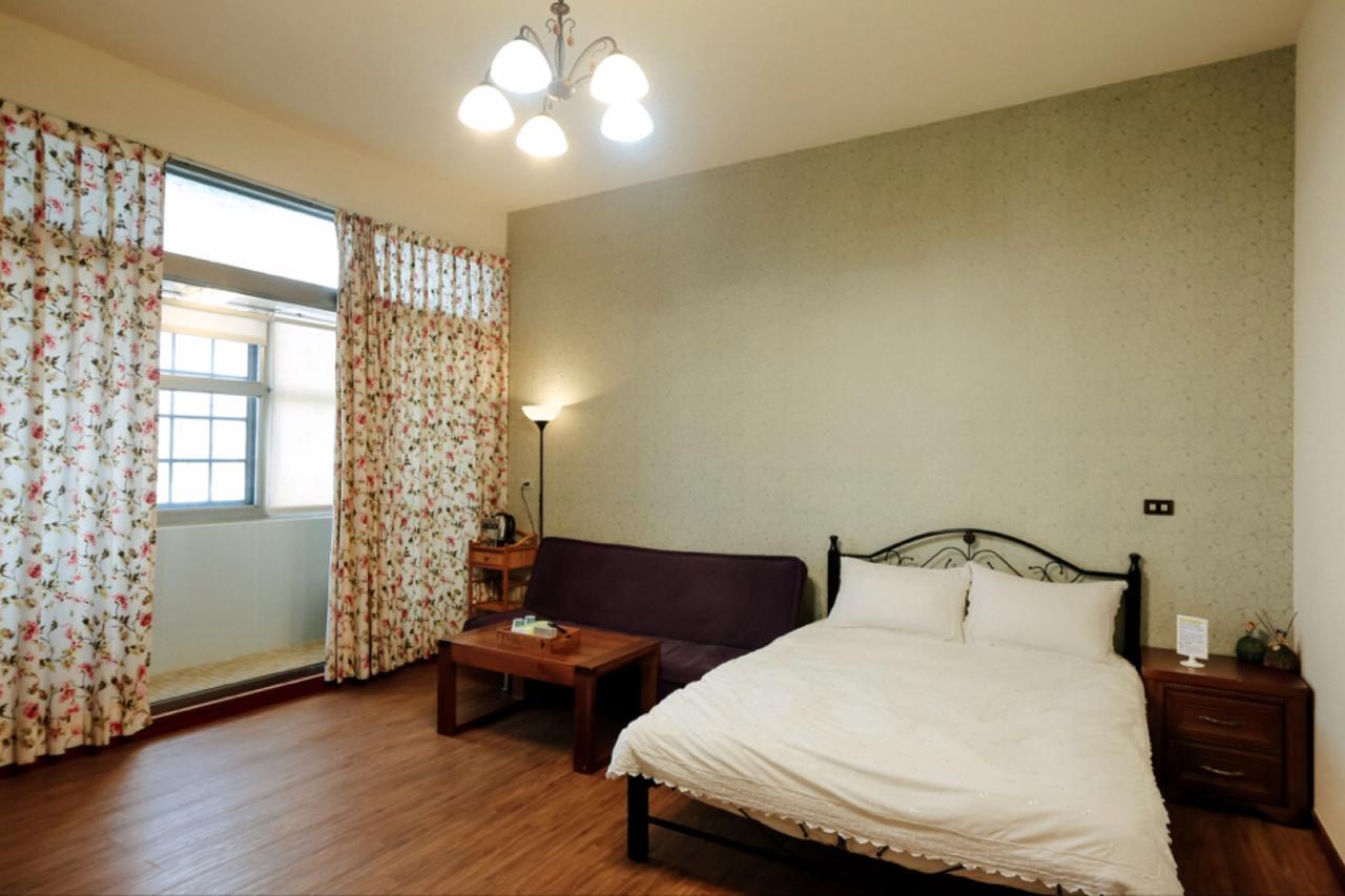 Jia Lin Homestay Donggang Exterior photo